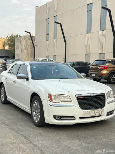 كرايزلر C300 هيمي موديل 2013 4