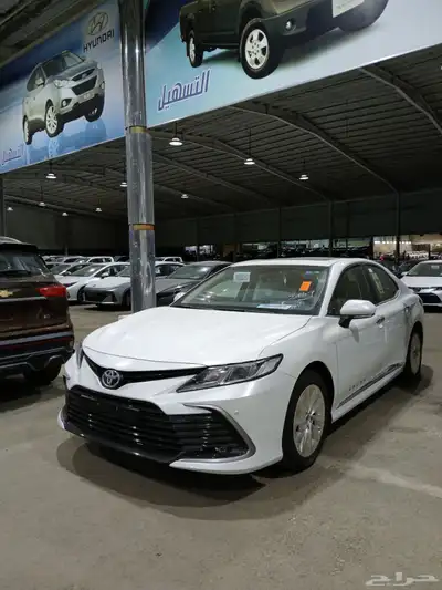 تويوتا كامري GLE بنزين 2024 سعودي جديده 9