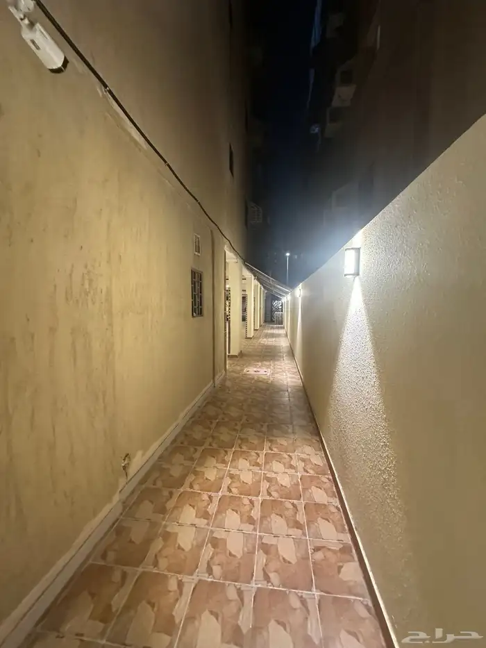 عماره فاخره للبيع او للايجار كل شقه علي حدى في حي الورود بجد 4