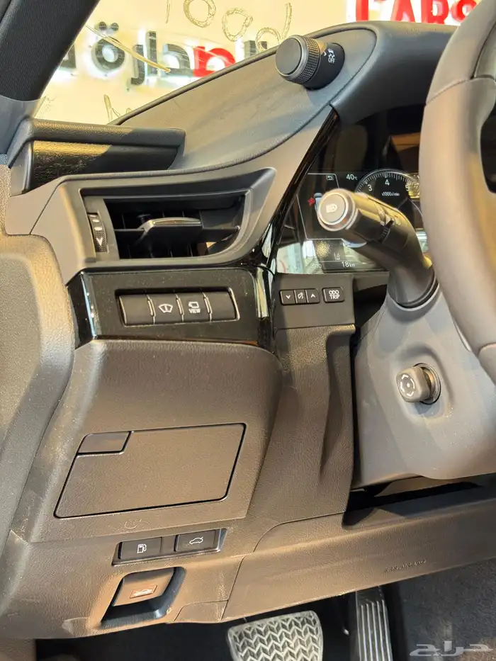 لكزس ES 350 DD سعودي 2025 افضل العروض والأسعار 6