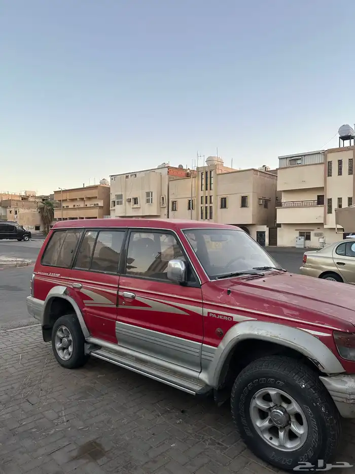 جيب باجيرو للبيع تشليح ( تم اسقاط اللوح ) 5
