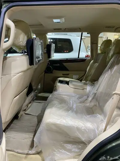 للبيع لكزس LX570 بلاك اديشن 2021 خليجي عداد قليل 65 الف 12