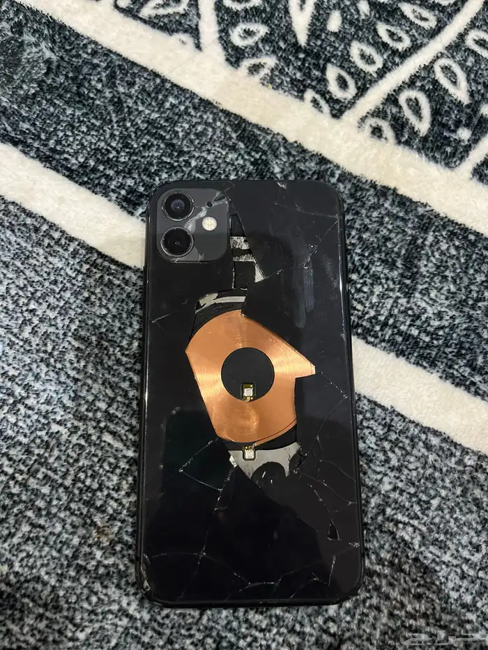 ايفون 11 4