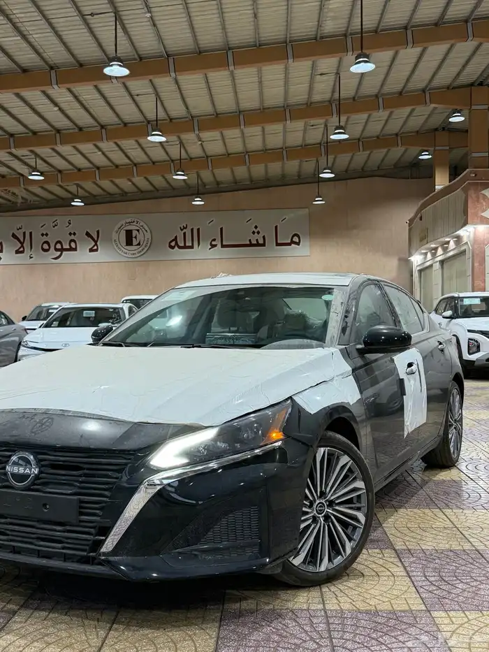 نيسان التيما 2025 _SV اسود _سعودي 2