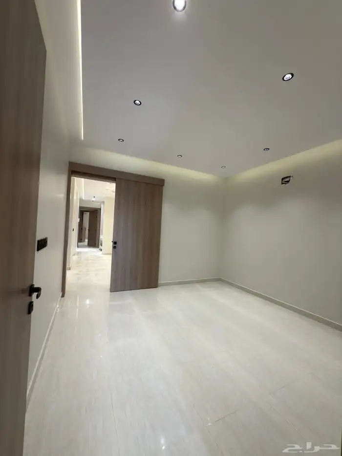 للبيع ادوار ارضيه وروفات علويه ب احد رفيدة مخطط النزهه 1 8