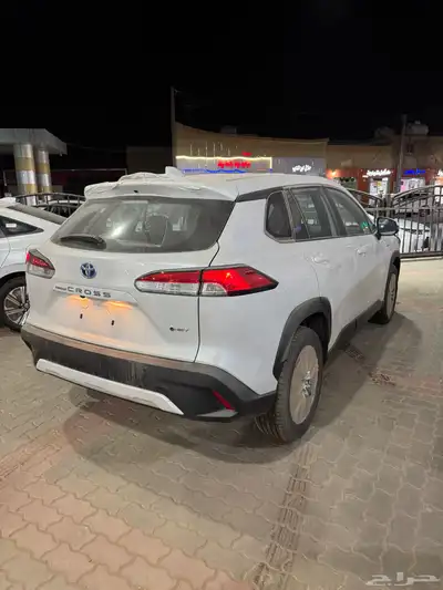 تويوتا كورلا كروس LE هايبرد 2025 2