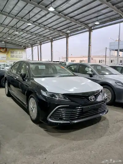 تويوتا كامري GLE بنزين 2024 سعودي جديده 1