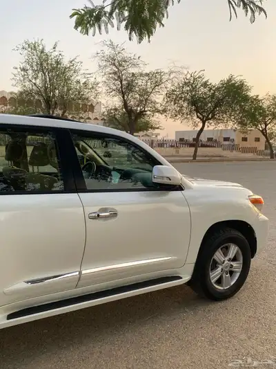 لاندكروزر 2013 سعودي 41