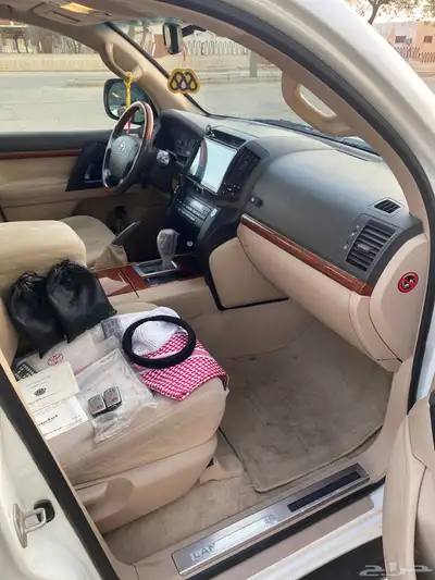 لاندكروزر 2013 سعودي 22