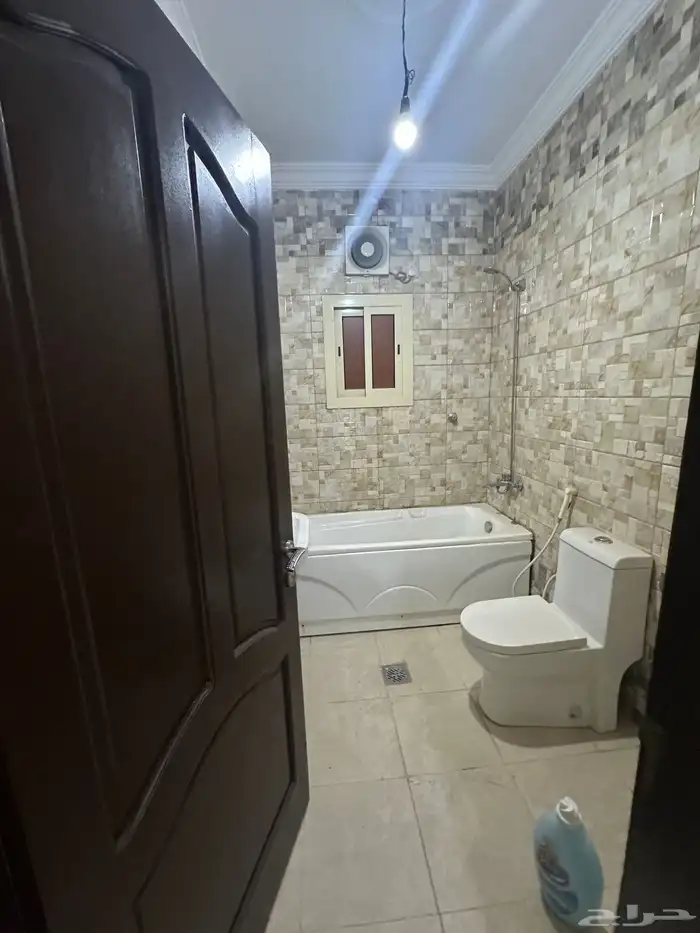 عماره فاخره للبيع او للايجار كل شقه علي حدى في حي الورود بجد 5