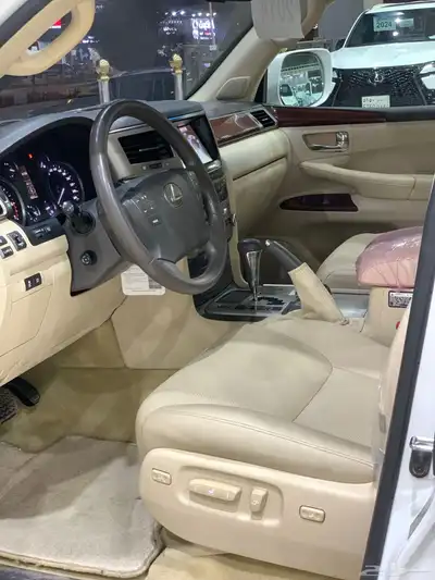 لكزس 2014 LX570 سعودي 6