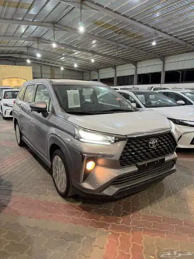 تويوتا فيلوز GLX بنزين 2025 1