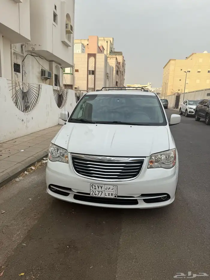 كرازلر سيارة عائلية موديل2015 تاون اند كونتري 17