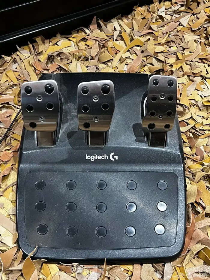 للبيع طارة Logitech G29 4