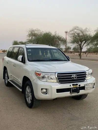 لاندكروزر 2013 سعودي 0