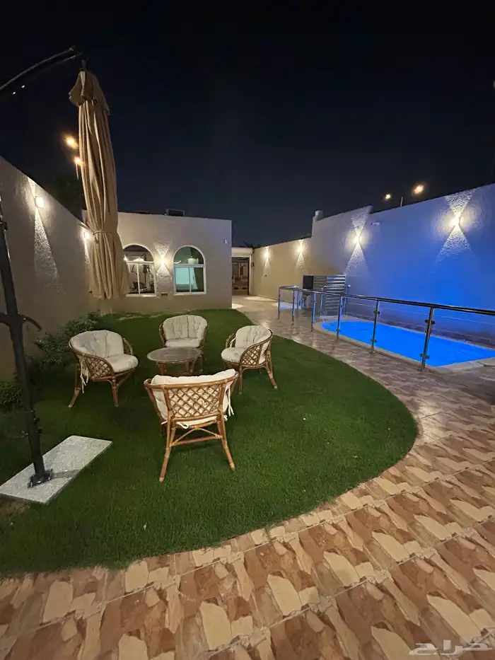 استراحات بتشطيب راقي للايجار السنوي 1