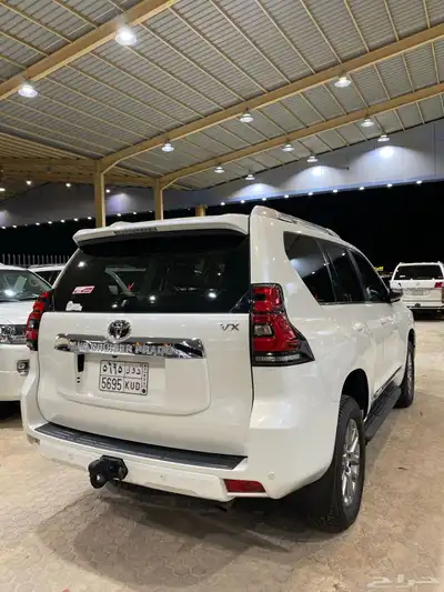 للبيع برادو 2021 VX فل كامل عبداللطيف عداد 111 الف 8