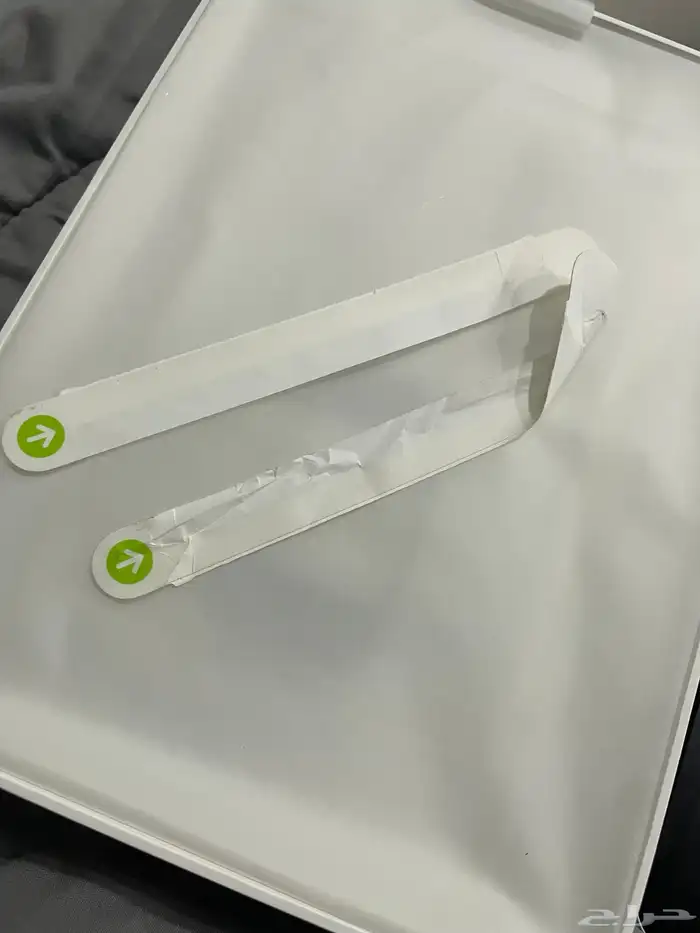 ايباد ابل الجيل العاشر   ابل بنسل ( usb-c )   ماجيك كيبورد 6