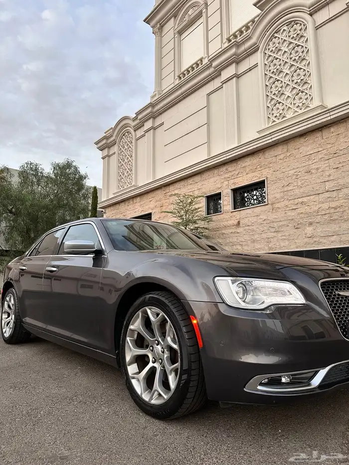 كرايزلر c300 اكزاكتيف 2019 9