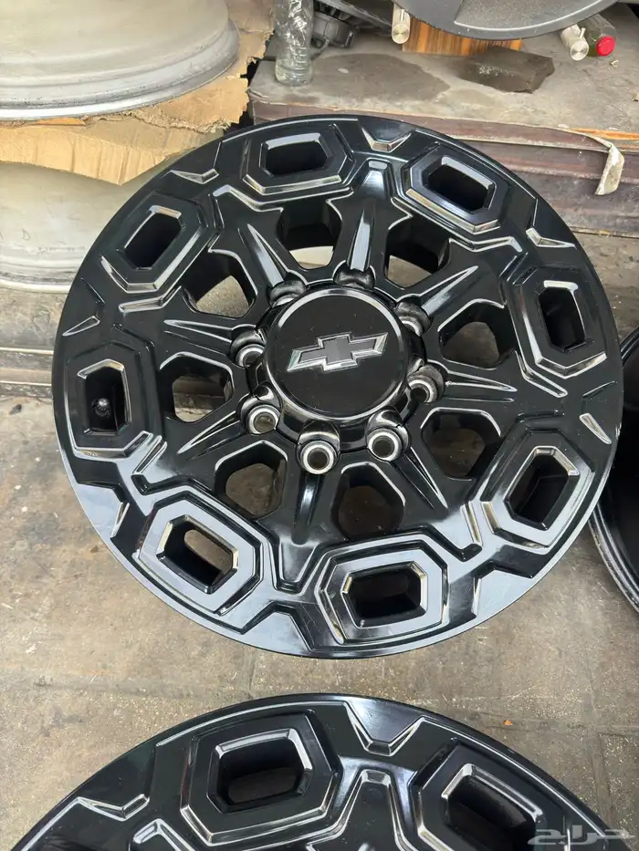 جنوط سلفرادو 8 مسمار اصلي وكاله مقاس 20 7