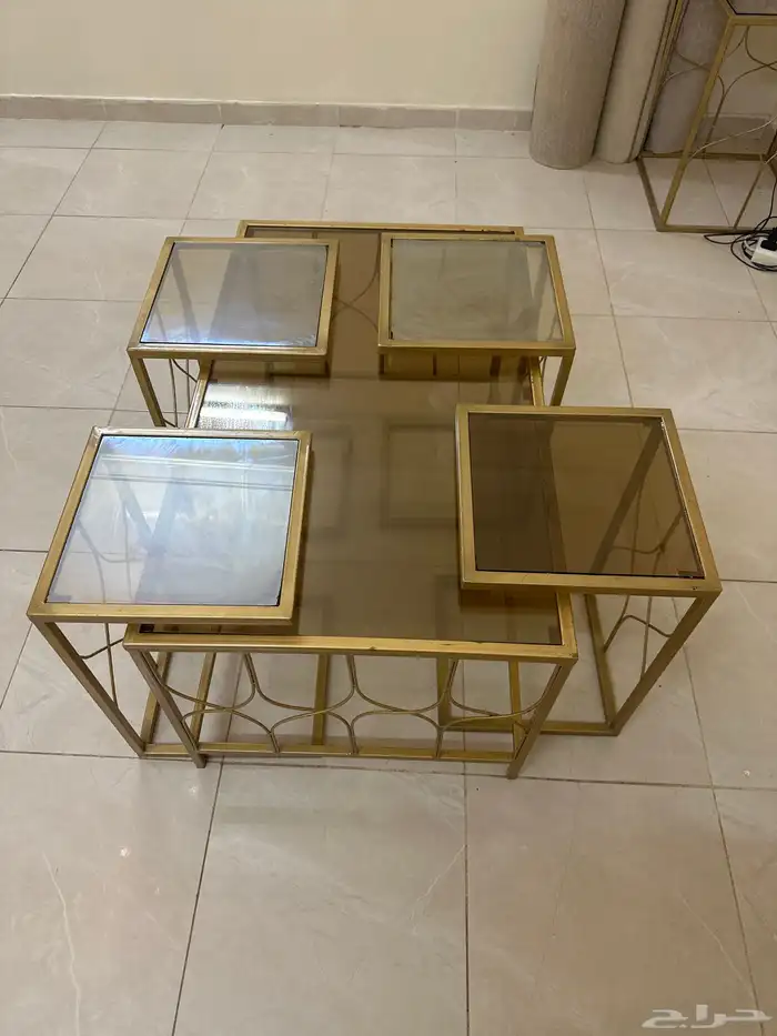طاولات استخدام حشمه 0