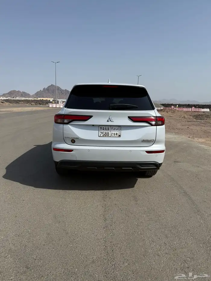 اوتلاندر 2023 3