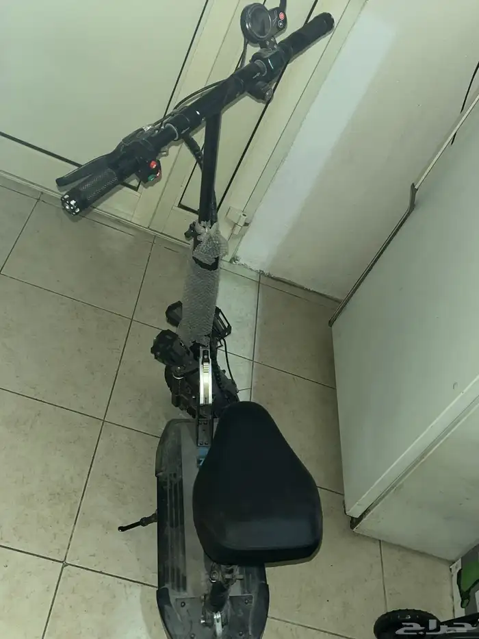 سكوتر الوحش ممتاز جدا وسرعته 60 كيلو بالساعة ومطلوب 1000 2