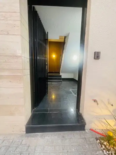 للبيع روف علوي مع ملحق درج داخلي وخارجي من 780 الف 34