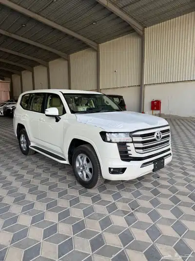 تويوتا لاندكروزر GXR L1 مديل 2025سعودي بنزين بطاقه جمرك 1