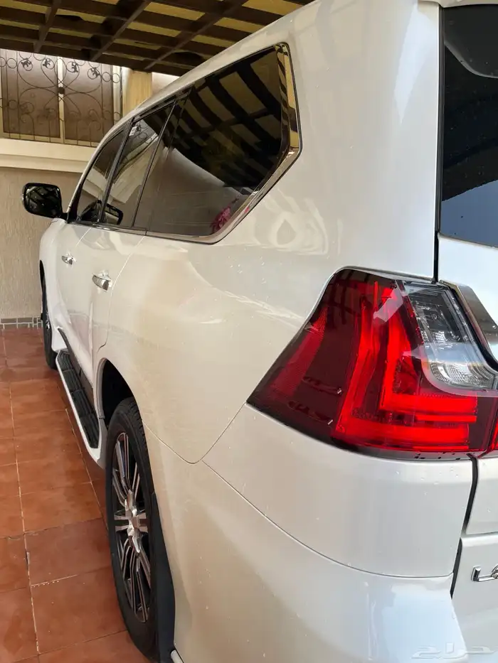 للبيع او البدل المناسب لكزس 570 LX فل كامل DD 47