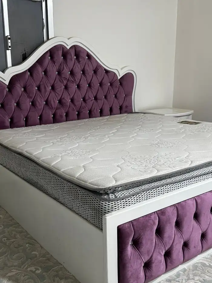 غرفه نوم سرير نفرين و2 كمدينه 1 شفنيره مع المرتبه و تسريحه 1