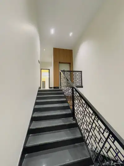 للبيع روف علوي مع ملحق درج داخلي وخارجي من 780 الف 17