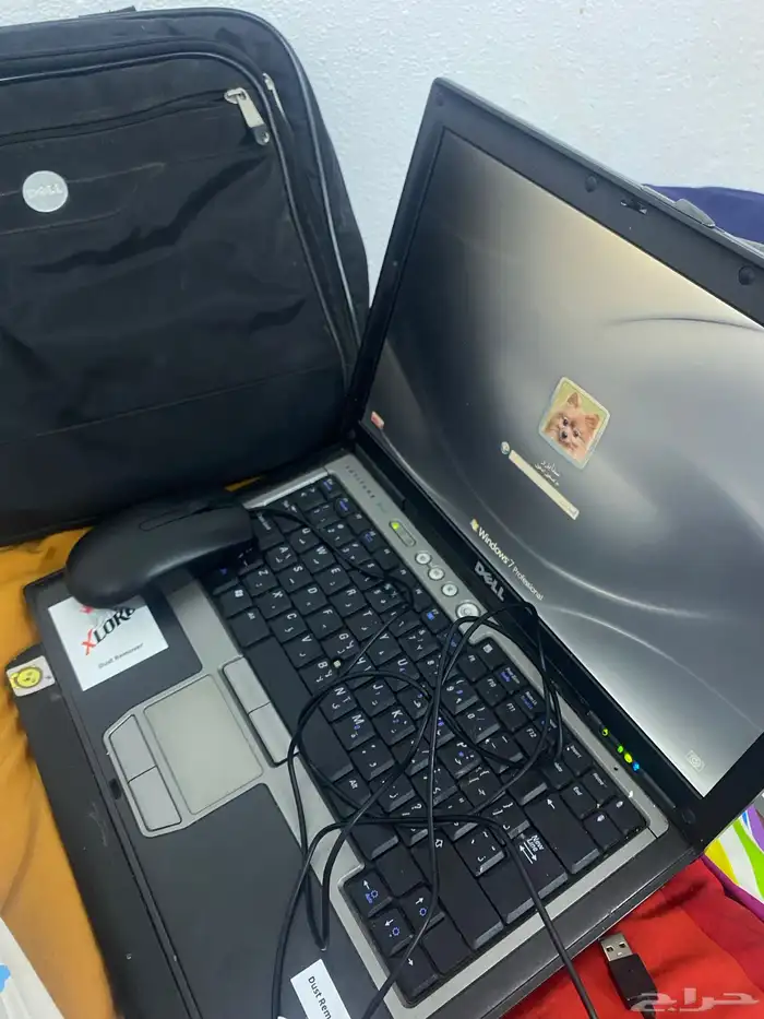 لابتوب مع جميع اغراضه طابعه و ولوحة مفاتيح وموس 1