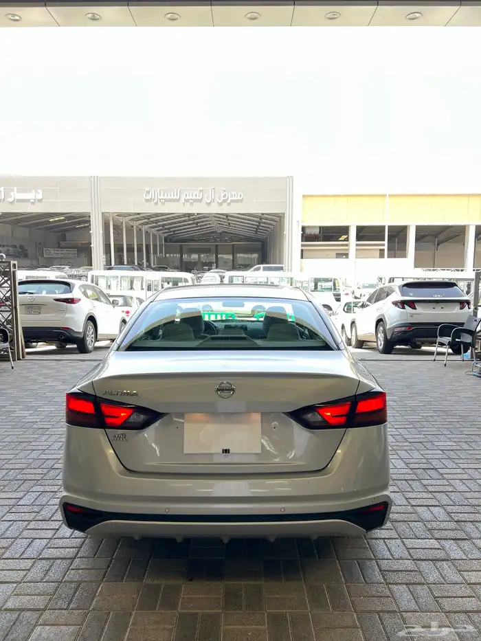للبيع نيسان التيما موديل 2021 4