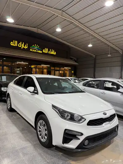 كيا سيراتو 2021 ستاندر لدى معرض(عبيد الرشيدي) 1