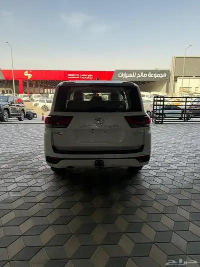 تويوتا لاندكروزر GXR L1 مديل 2025سعودي بنزين بطاقه جمرك 4