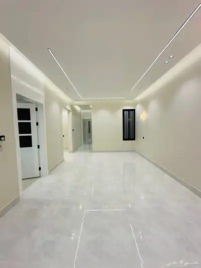 للبيع شقه علويه6غرف مدخل مستقل سطح خاص احد رفيده بسعر500الف 7