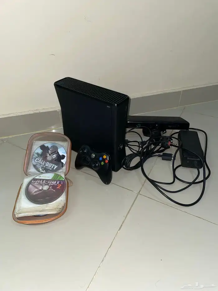 للبيع   جهاز Xbox 360 مستعمل بحالة ممتازة 3