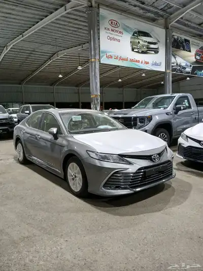 تويوتا كامري GLE بنزين 2024 سعودي جديده 5