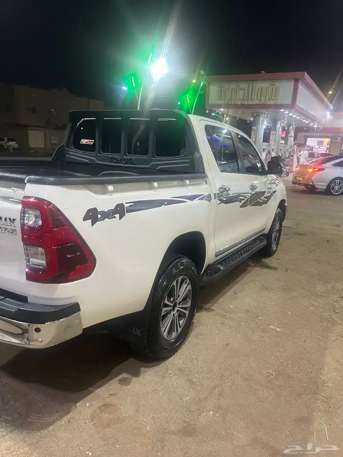 هايلكس فل كامل ديزل ممشي 270 بدي نظيف 4