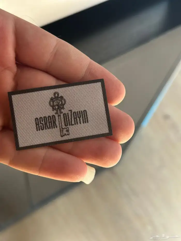 مطابع ليبل قماش لوقو جلد تاقات بكجات تغليف عبايات 8