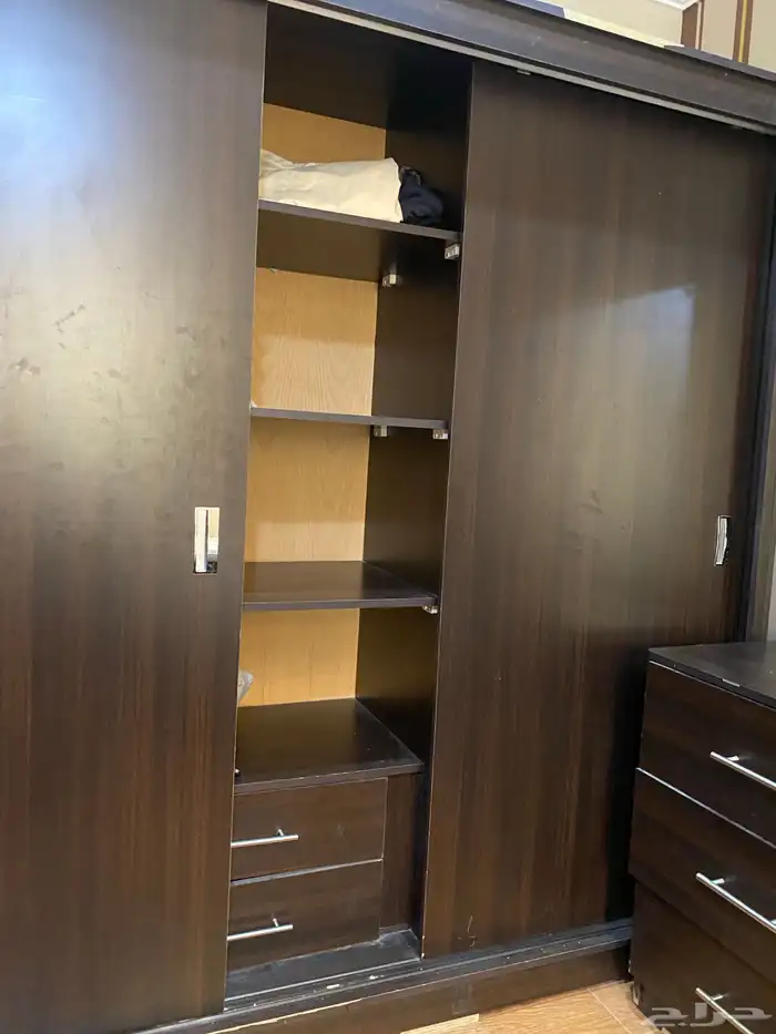 غرفه نوم كامله بحاله جيدة 3