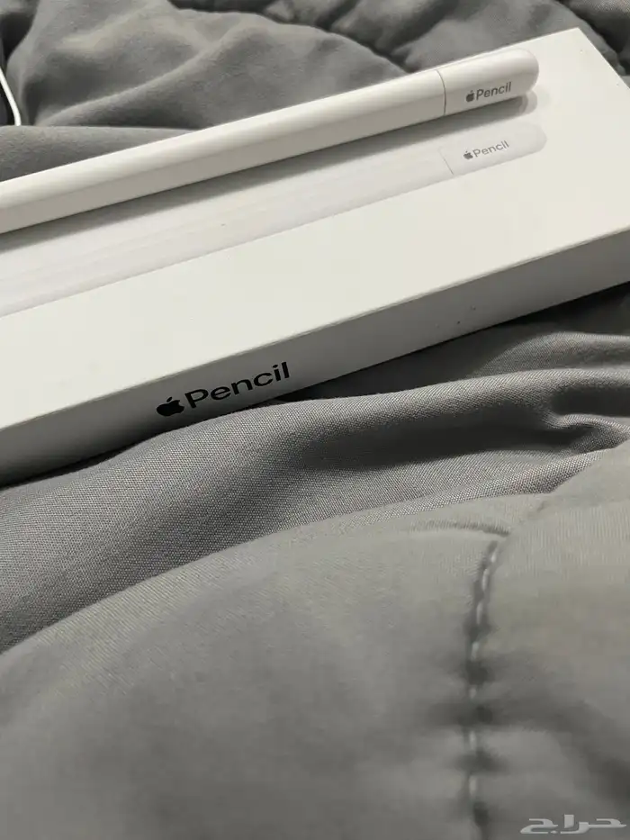 ايباد ابل الجيل العاشر   ابل بنسل ( usb-c )   ماجيك كيبورد 9