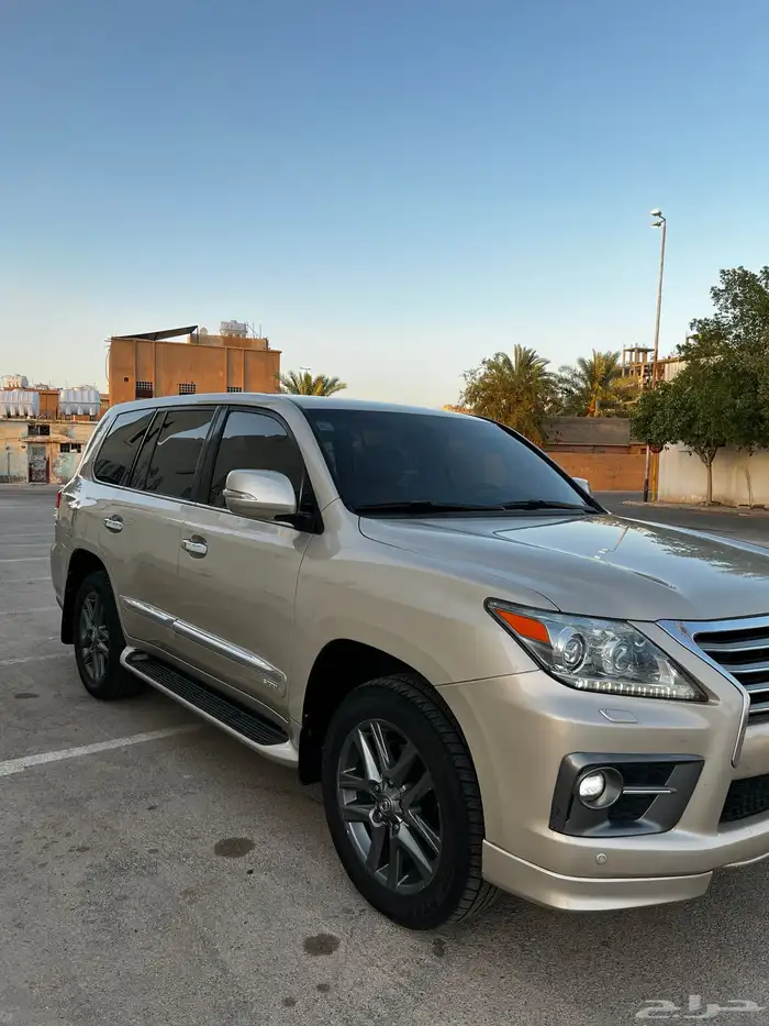 جيب لكزس 2012 LX 570 DD شرط وكاله 8