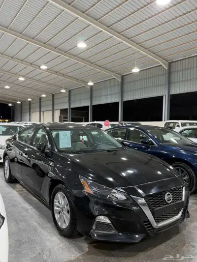 التيما 2022 ستاندر مطور اسود S لدى معرض(عبيد الرشيدي) 1