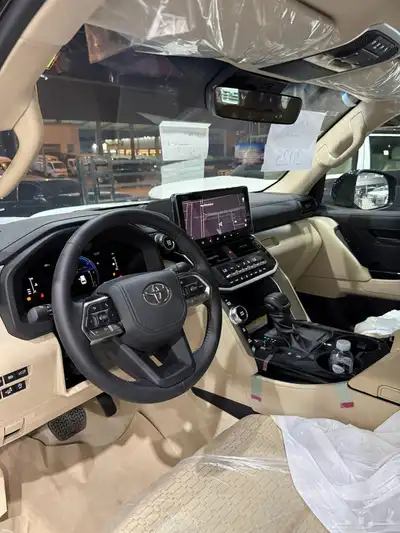 تويوتا لاندكروزر GXR L3 مديل 2025 سعودي بنزين بطاقه 6