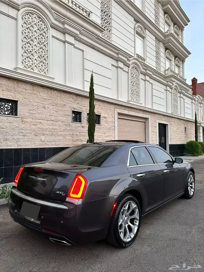 كرايزلر c300 اكزاكتيف 2019 13