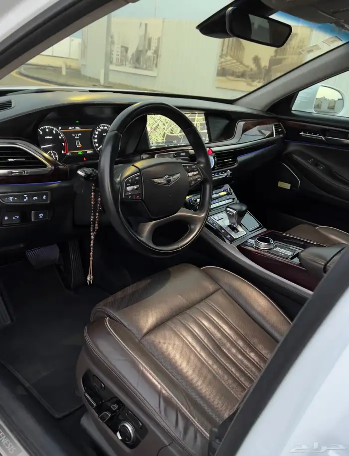 جينسس G90 2018 رويال V8 21