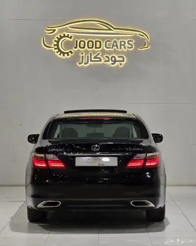 لكزس LS460 موديل 2010 بحالة ممتازة 2