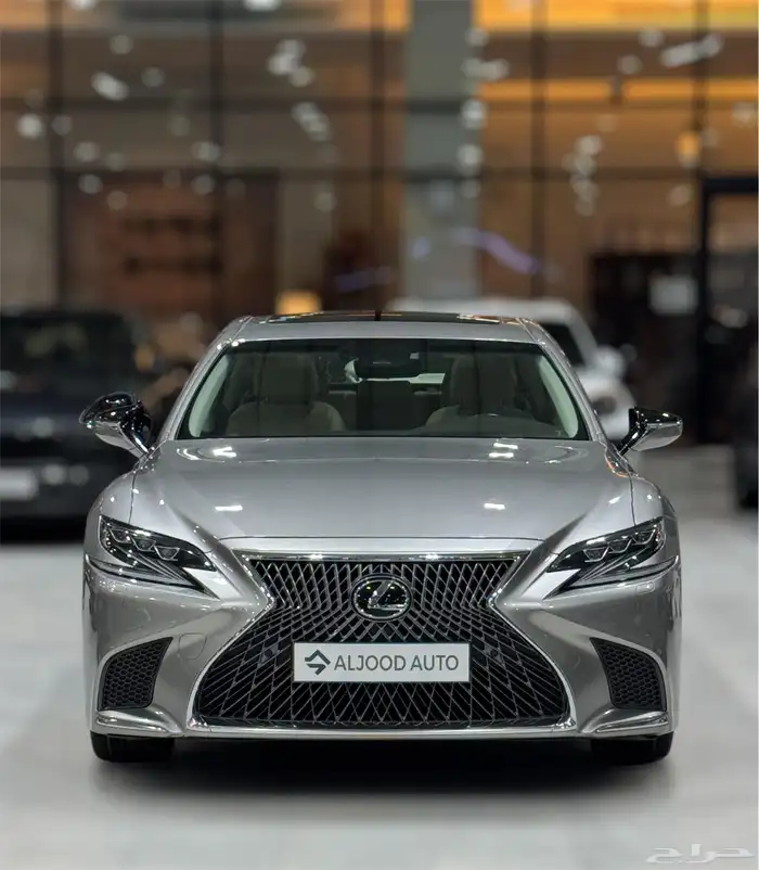 لكزس LS350L موديل 2018 فل كامل مستعمل . 0